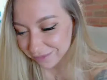 Chaturbate Live Sex of _mari_