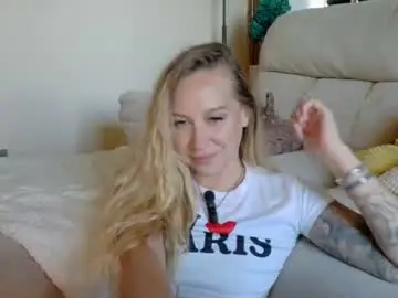 Chaturbate Adult Video Chat of _mari_