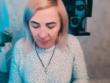 Chaturbate Live Sex of alinafrey_