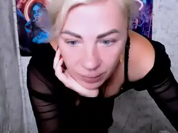 Chaturbate Best live sex cam show of alinafrey_