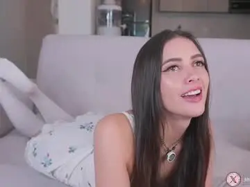 Chaturbate Best live sex cam show of daphne_cooper1