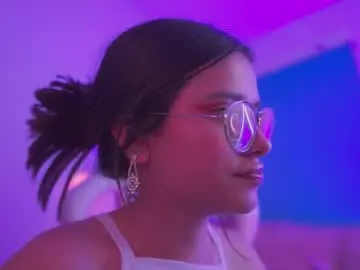 Chaturbate Watch Live Sex Cams of aura_rouss