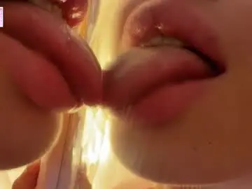 Chaturbate Watch Live Sex Cams of cuteelsa_