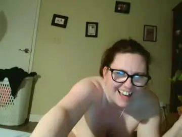 Chaturbate Live Sex Cam of fuzzypeaches87