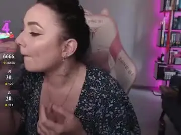 Chaturbate Live Sex of mari_moore7