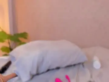 Chaturbate Best live sex cam show of miah_luv