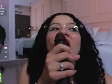 Chaturbate Live Porn of sharonn___