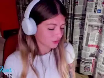 Chaturbate Sex Cam of emmaa_hostt