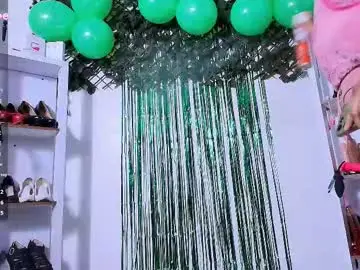 Chaturbate Sex Cam of louise_nails