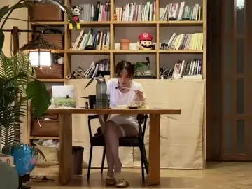 Chaturbate Live Sex Cam of yuanlili