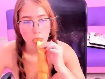 Chaturbate Watch Live Sex Cams of blondie_dirty_squirt