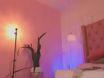 Chaturbate Sex Cam of honeyymoonn_