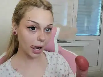 Chaturbate Nude Webcam of melonipinkbb