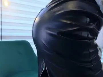 Chaturbate Best live sex cam show of miarouss3