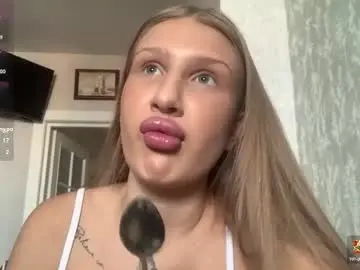 Chaturbate Sex Chat of barbi_size