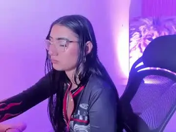 Chaturbate Sex Chat of kendallmeyers