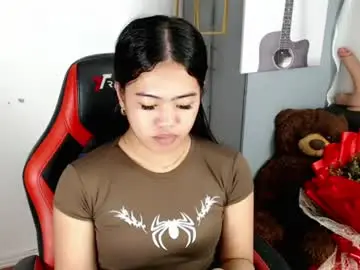 Chaturbate Live Sex Cam of alesha_vibe_me