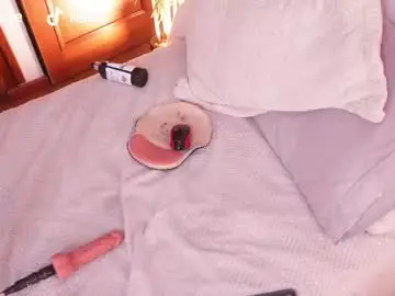 Chaturbate Live Sex Cam of i_am_lucy1