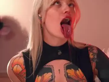 Chaturbate Sex Cam of kinkylina_