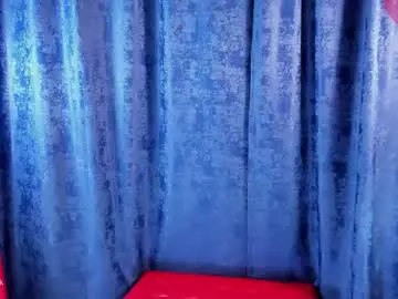 Chaturbate Live Sex Cam of aliska_dark