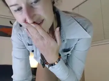 Chaturbate Watch Live Sex Cams of wildrose_l