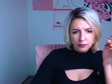 Chaturbate Adult Video Chat of mishelle_blondie