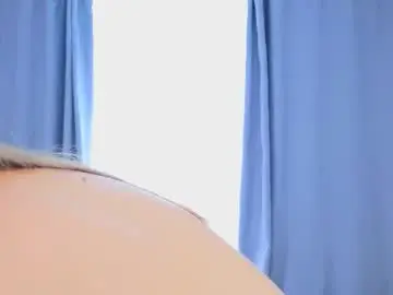 Chaturbate Live Sex Cam of xiaobrunscheen