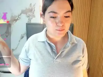 Chaturbate Best live sex cam show of nahomirosse