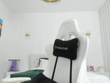 Chaturbate Live Porn of christine0990__