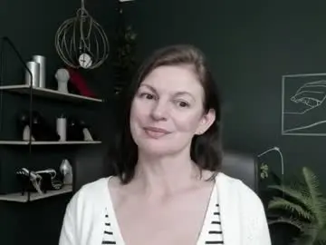 Chaturbate Free Live Porn of vivian_dream