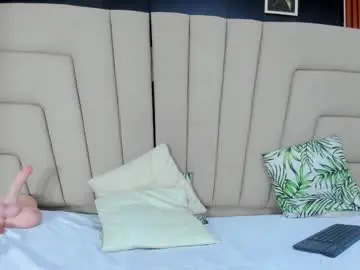 Chaturbate Live Sex Cam of megan_hally