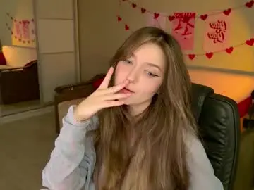 Chaturbate Free Porn Cam of purple_averge