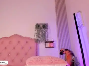 Chaturbate Live Porn of sweet_nicole_1