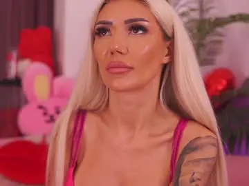 Chaturbate Sex Cam of therealfallingangel