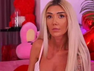 Chaturbate Sex Cam of therealfallingangel