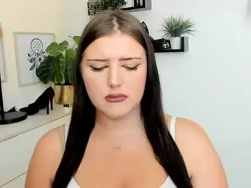 Chaturbate Live Sex Cam of miahavefun