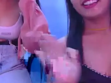 Chaturbate Live Sex Cam of zoya_4u