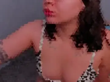 Chaturbate Live Sex Cam of katiewoww