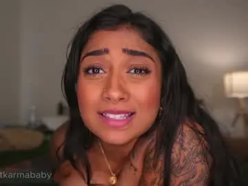 Chaturbate Adult Webcams of sweetkarmababy