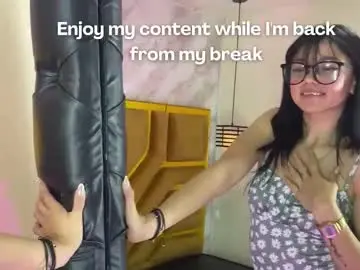 Chaturbate Nude Webcam of april_bennett