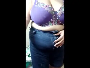 Chaturbate Free Porn Cam of elizabethtaylor1
