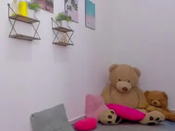 Chaturbate Live Sex Cam of emma_lean