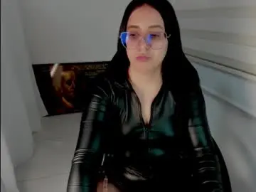 Chaturbate Adult Video Chat of queen_findom1