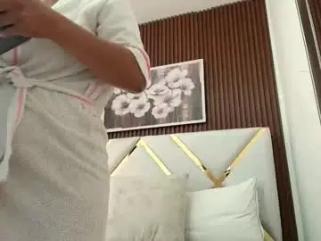 Chaturbate Live Porn of slut_milf_