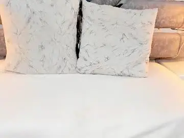 Chaturbate Live Sex of slut_milf_