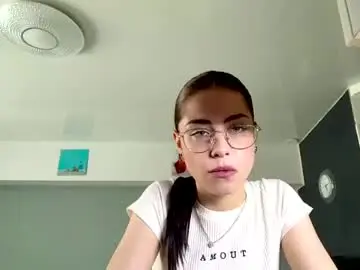 Chaturbate Private Sex Chat of yvonnepfluger