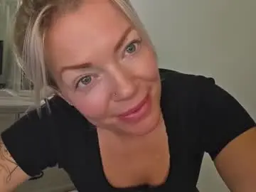 Chaturbate Adult Webcams of yogimilflover