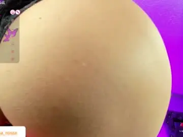 Chaturbate Live Sex Cam of denin_rose