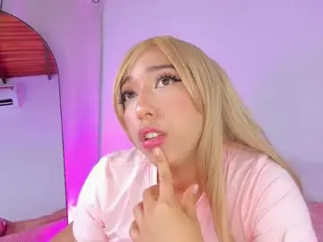 Chaturbate Nude Webcam of emily_walker4