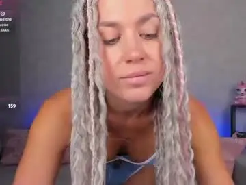 Chaturbate Live Sex Cam of roxy_mars